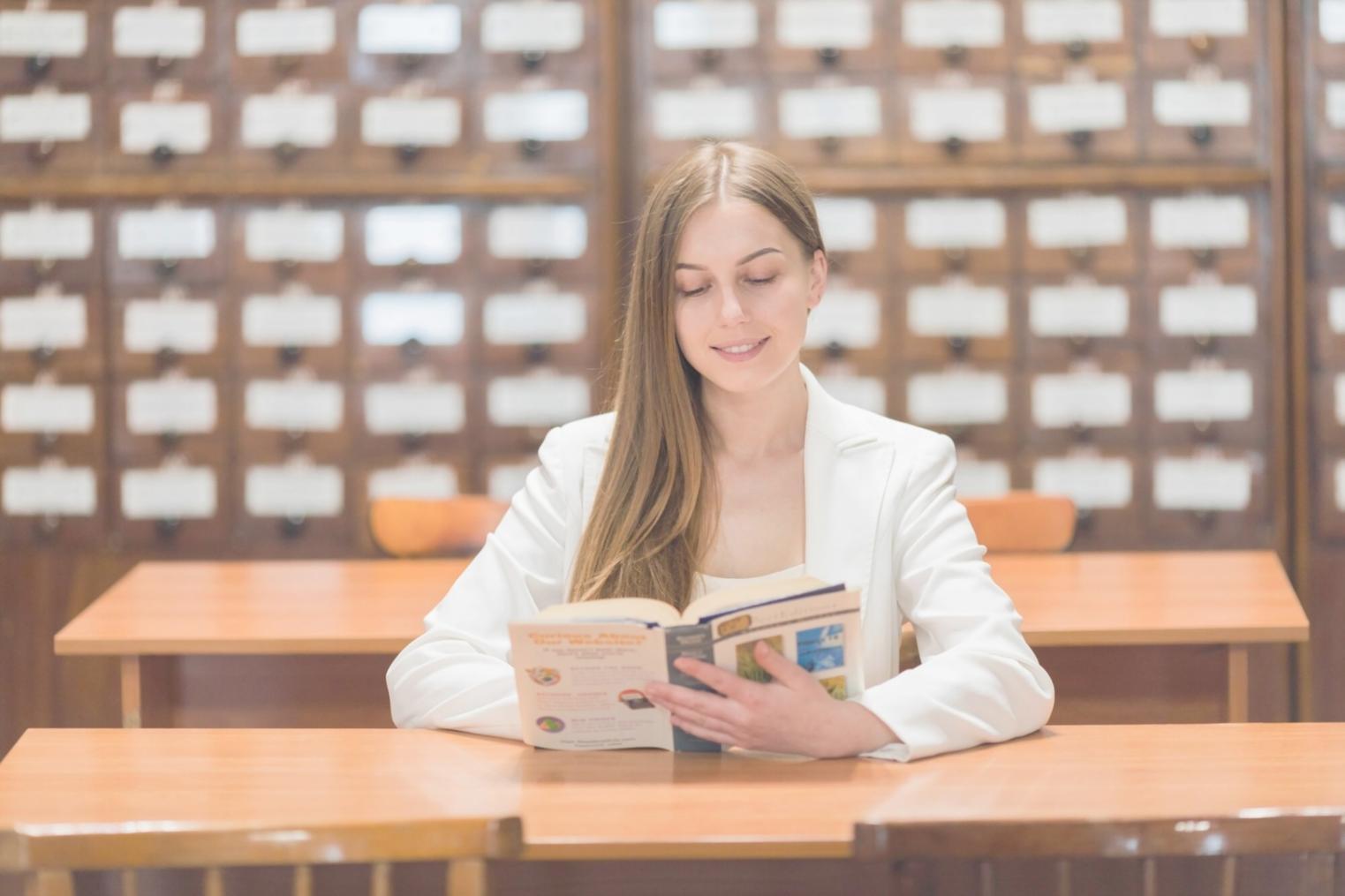 Financial planning session with Vietnamese family
